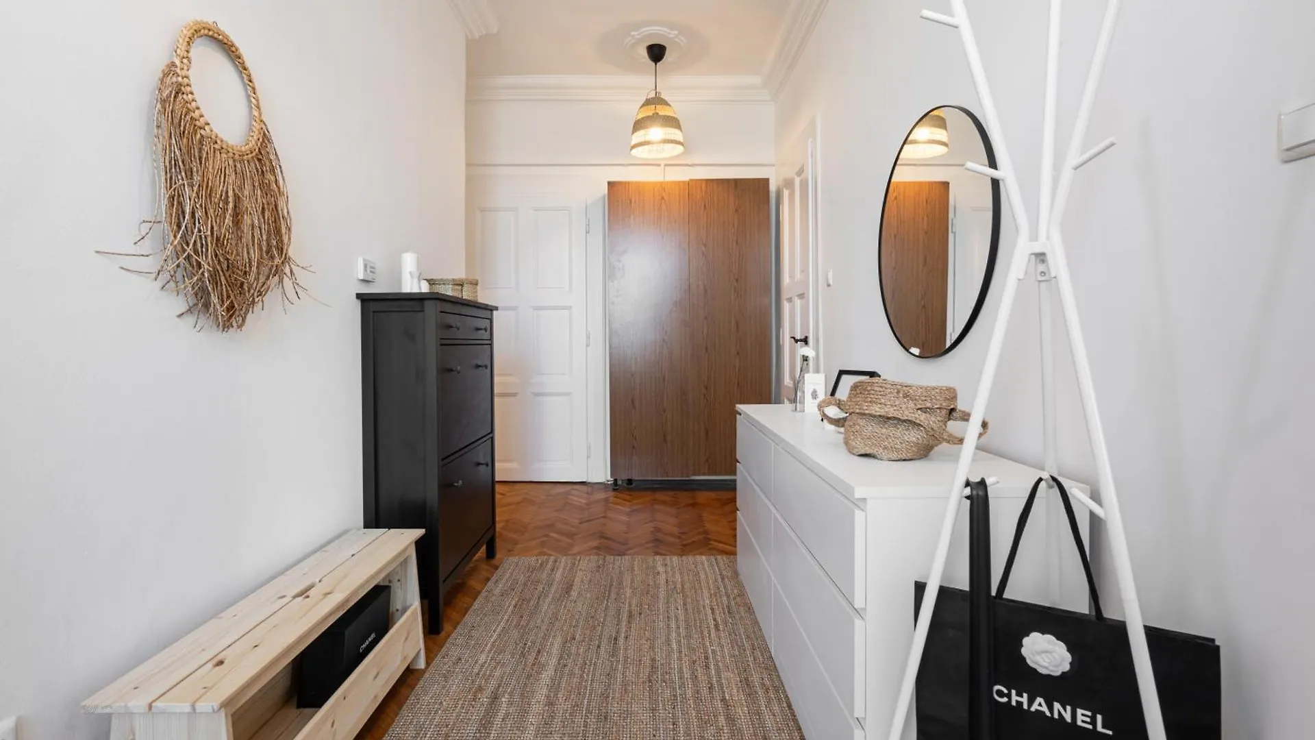 Apartment Neo Rooftop Home With Ac Budapest
